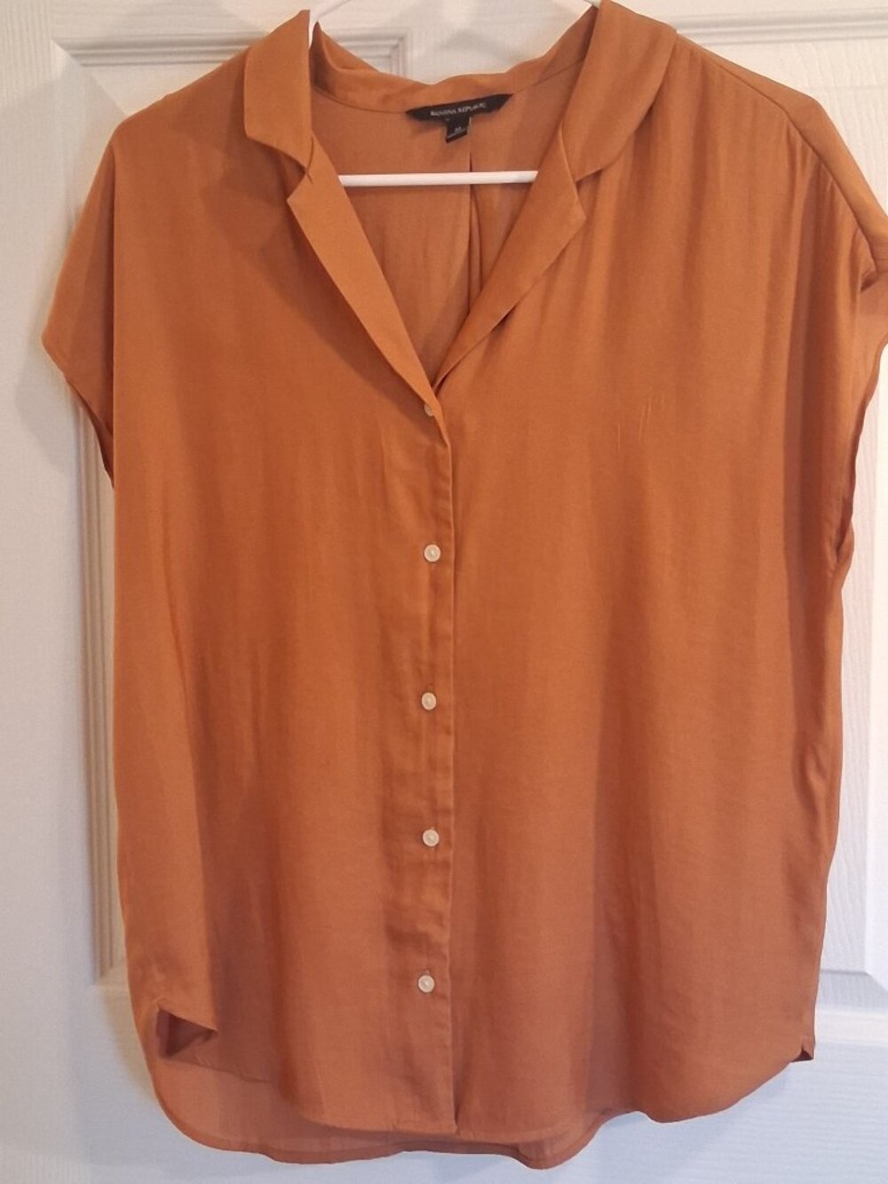 Banana Republic | Women' Top | Pumpkin Button Front Short Sleeve | Size Medium